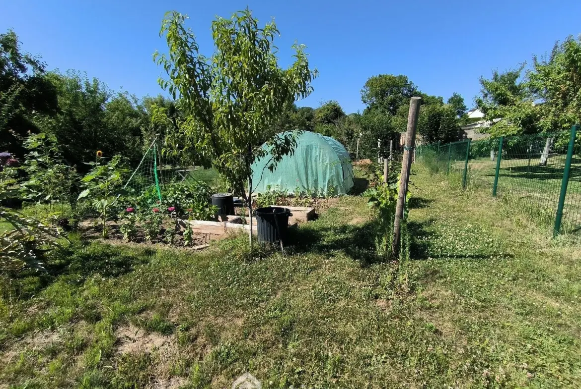 Maison spacieuse avec appartement et jardin potager à Courcelles-sur-Vesle 