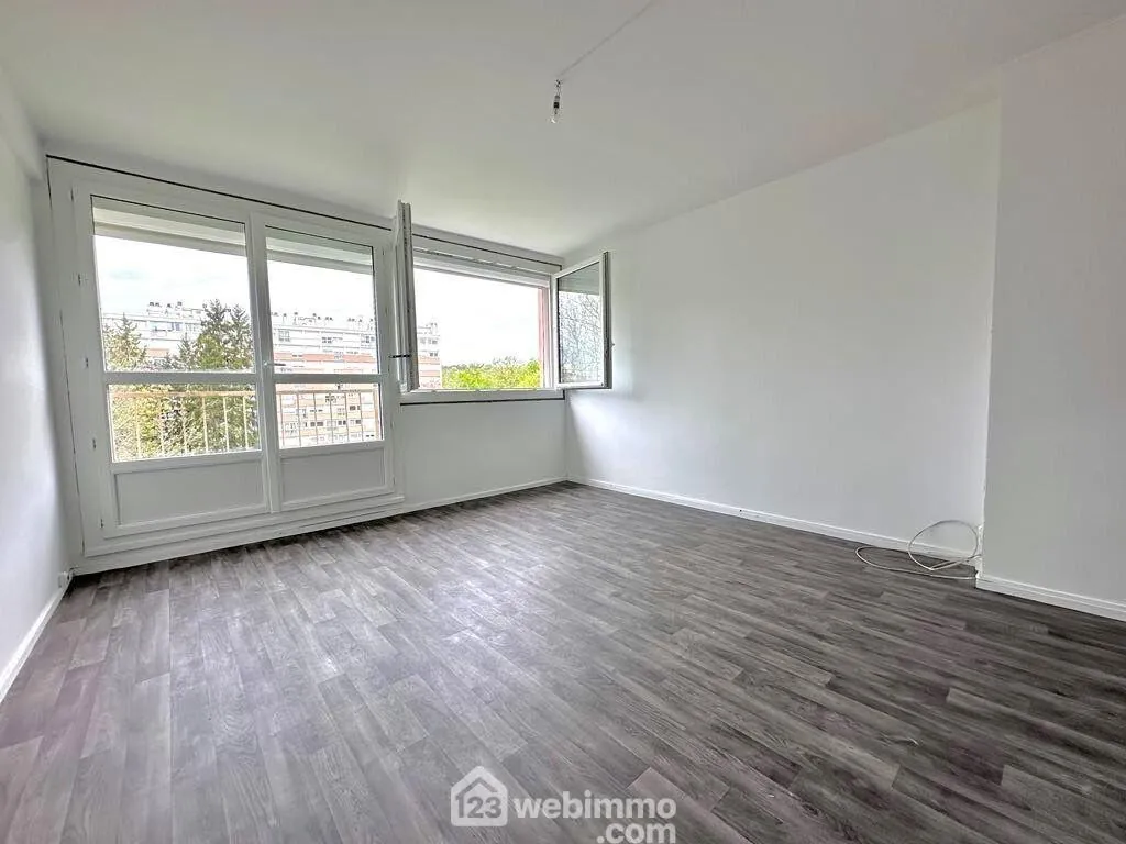 Vente d’un appartement T3 lumineux de 58 m² à Avon, rénové en 2025 avec cave et résidence sécurisée 