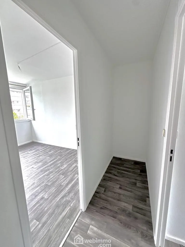 Vente d’un appartement T3 lumineux de 58 m² à Avon, rénové en 2025 avec cave et résidence sécurisée 