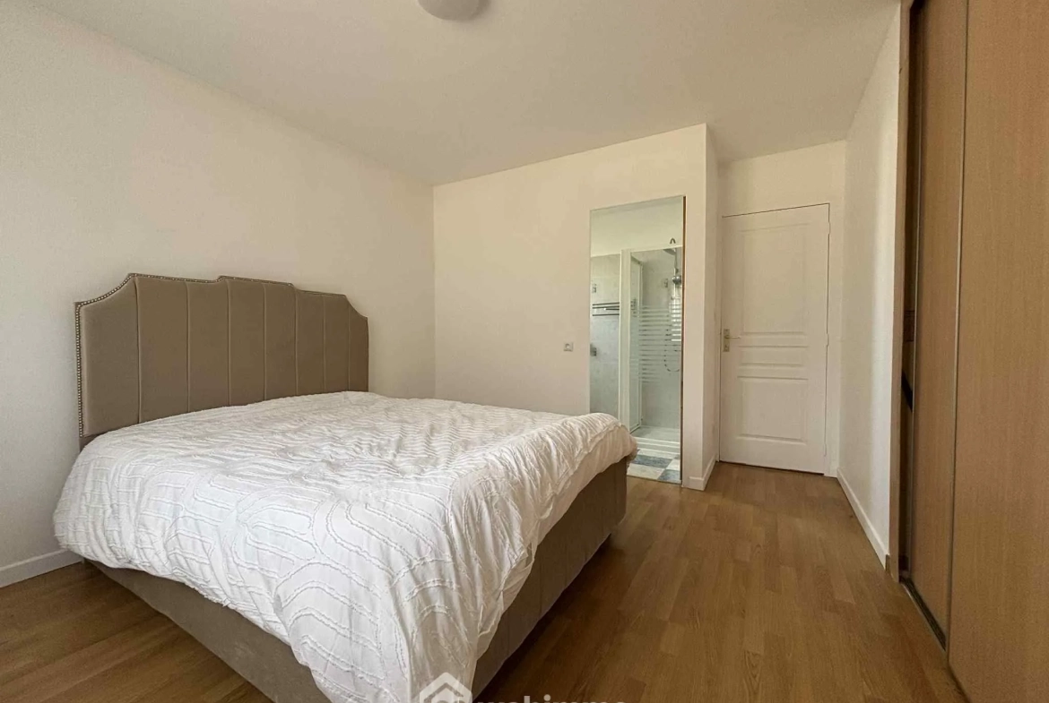 Maison de plain-pied de 97 m² à Ingrandes avec jardin et garage 