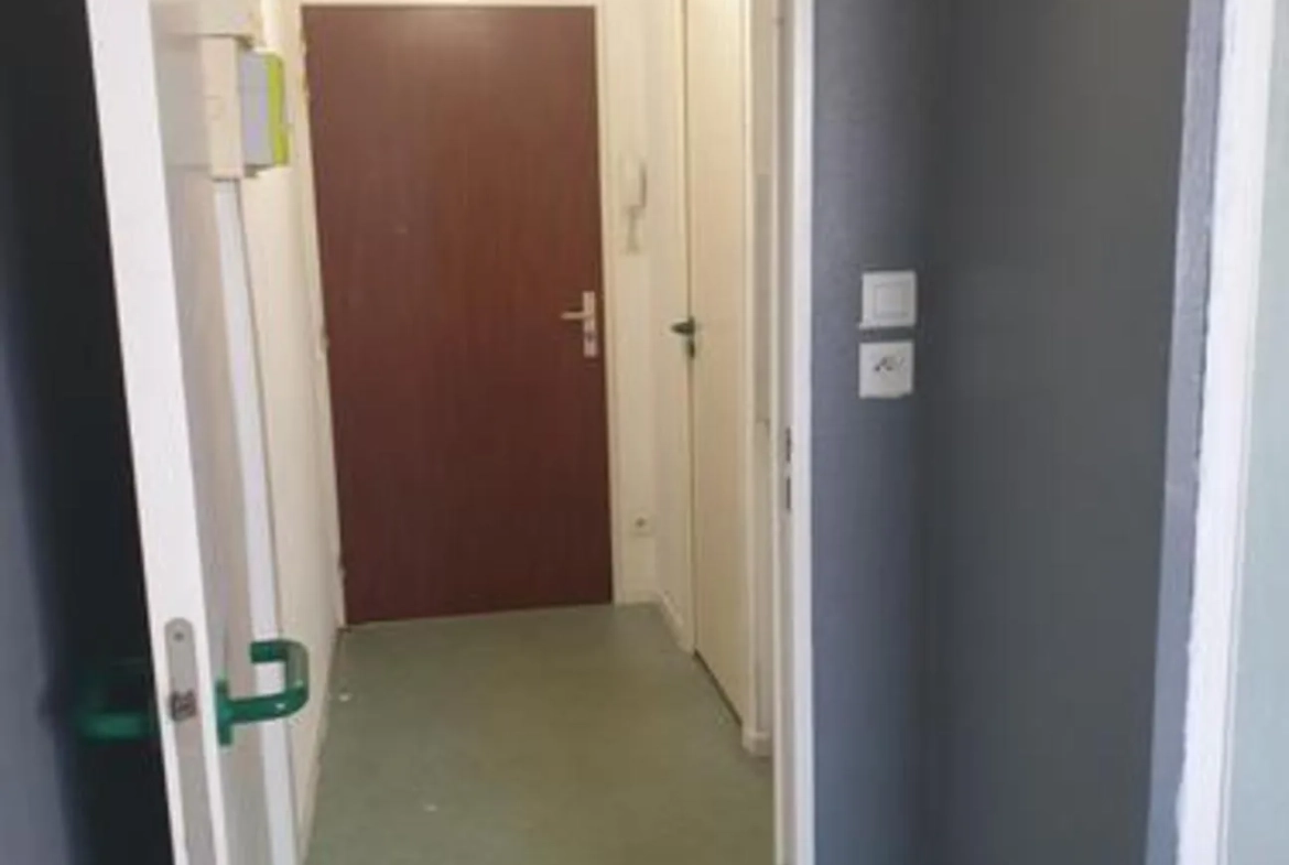 Appartement T1 à Épinal de 18 m² proche de la gare à vendre 