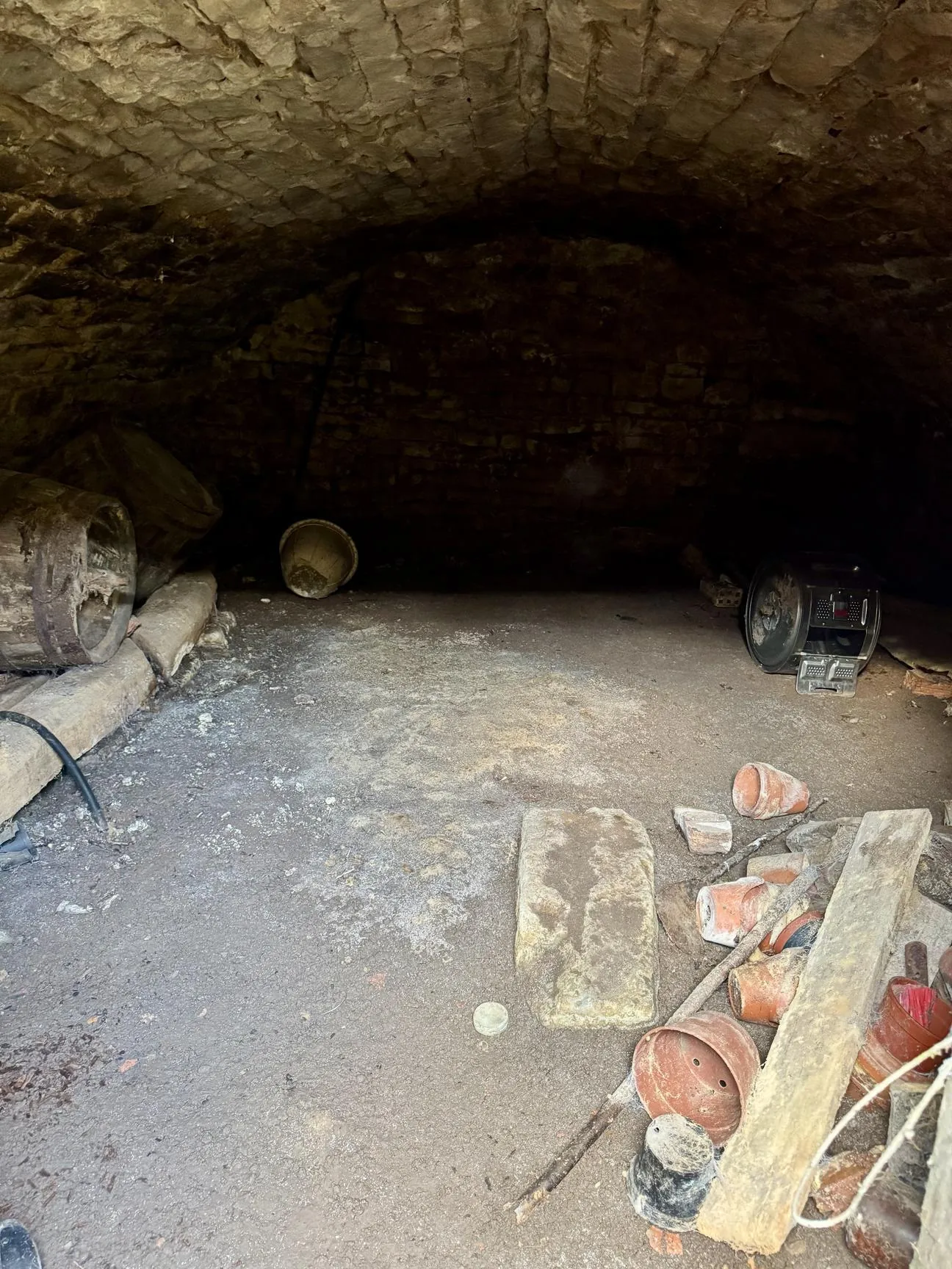 Ancien corps de ferme à rénover à 15 min d'Épinal avec grand potentiel 