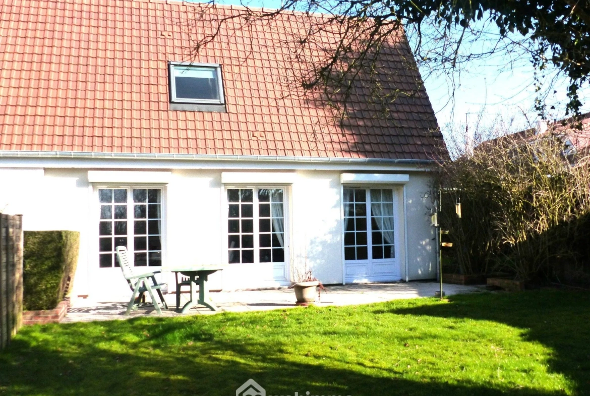 Maison 94 m² à vendre à Isneauville avec jardin, garage et terrasse 