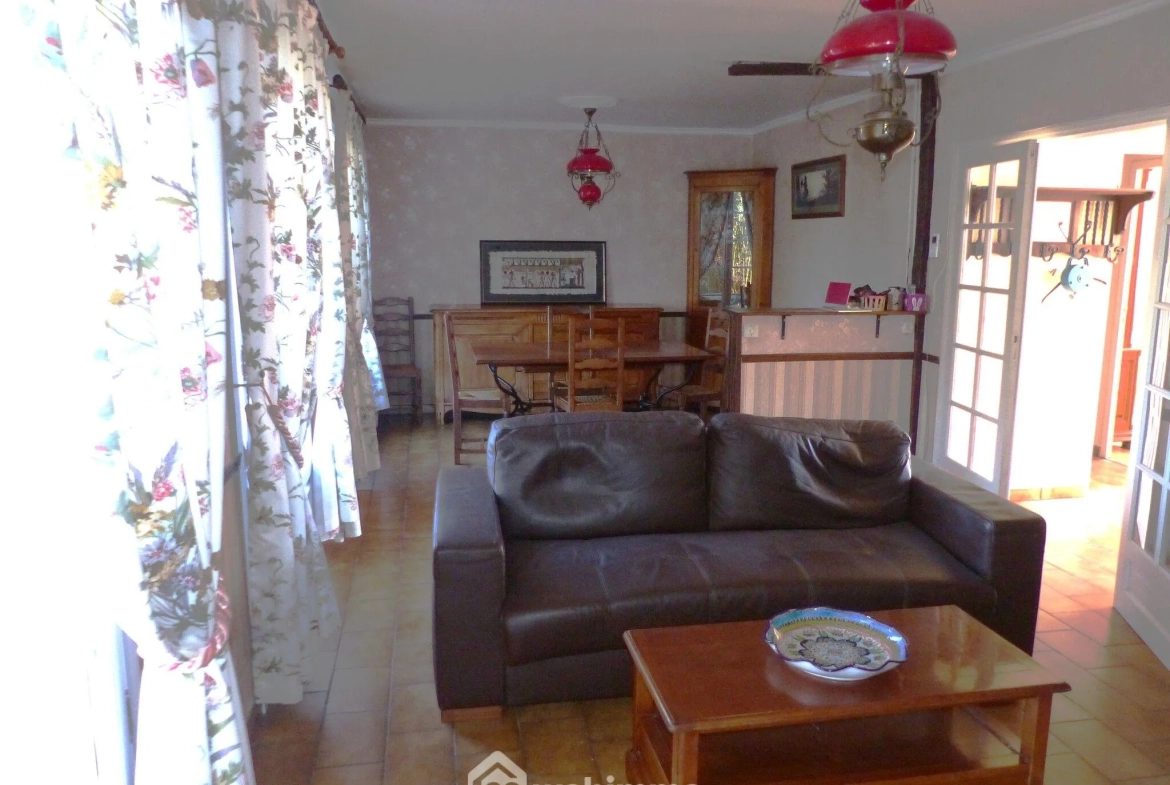 Maison 94 m² à vendre à Isneauville avec jardin, garage et terrasse 