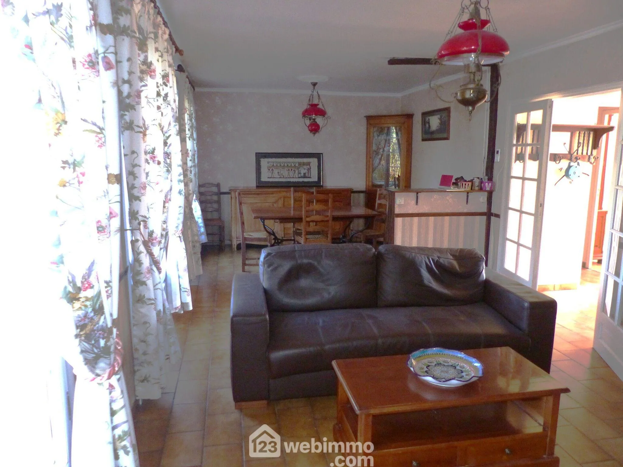 Maison 94 m² à vendre à Isneauville avec jardin, garage et terrasse 