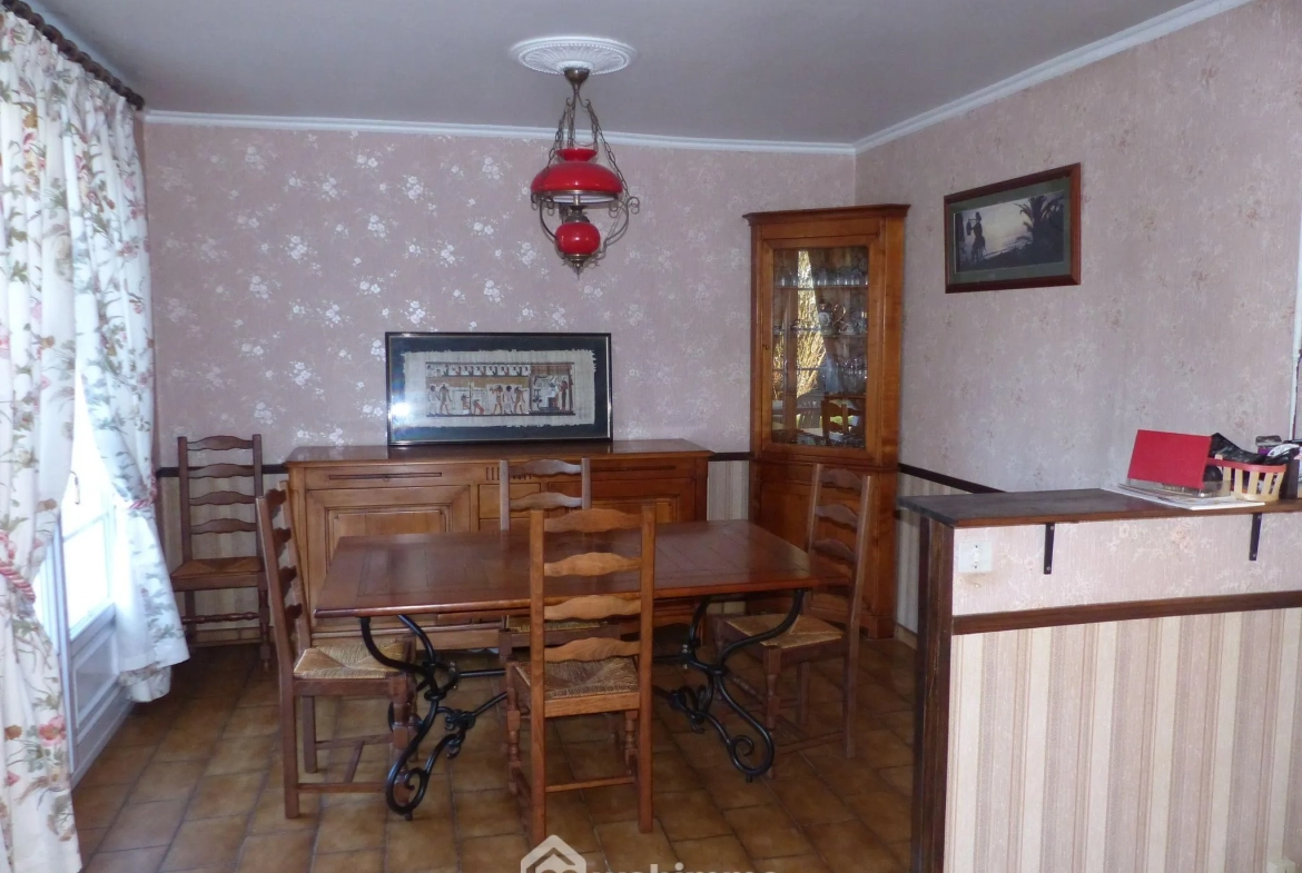 Maison 94 m² à vendre à Isneauville avec jardin, garage et terrasse 