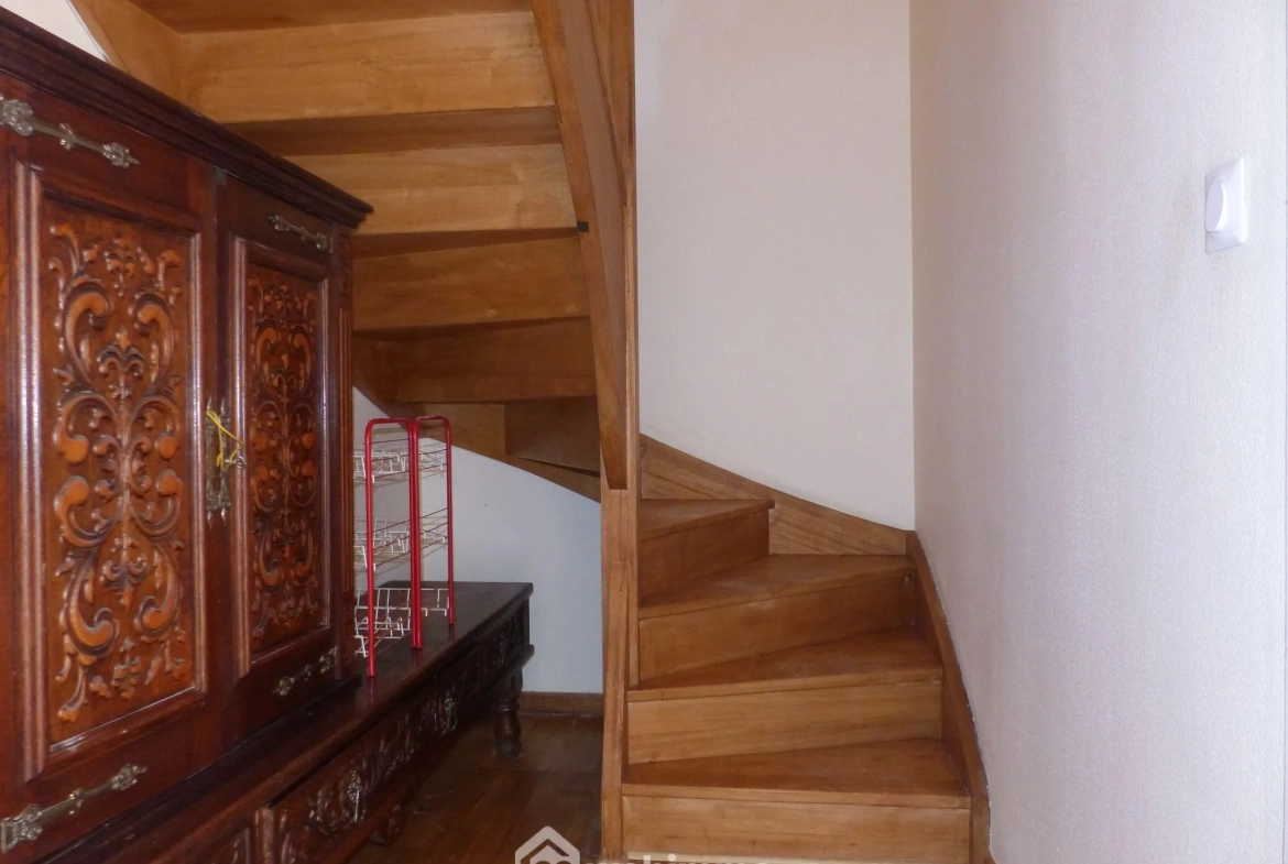 Maison 94 m² à vendre à Isneauville avec jardin, garage et terrasse 