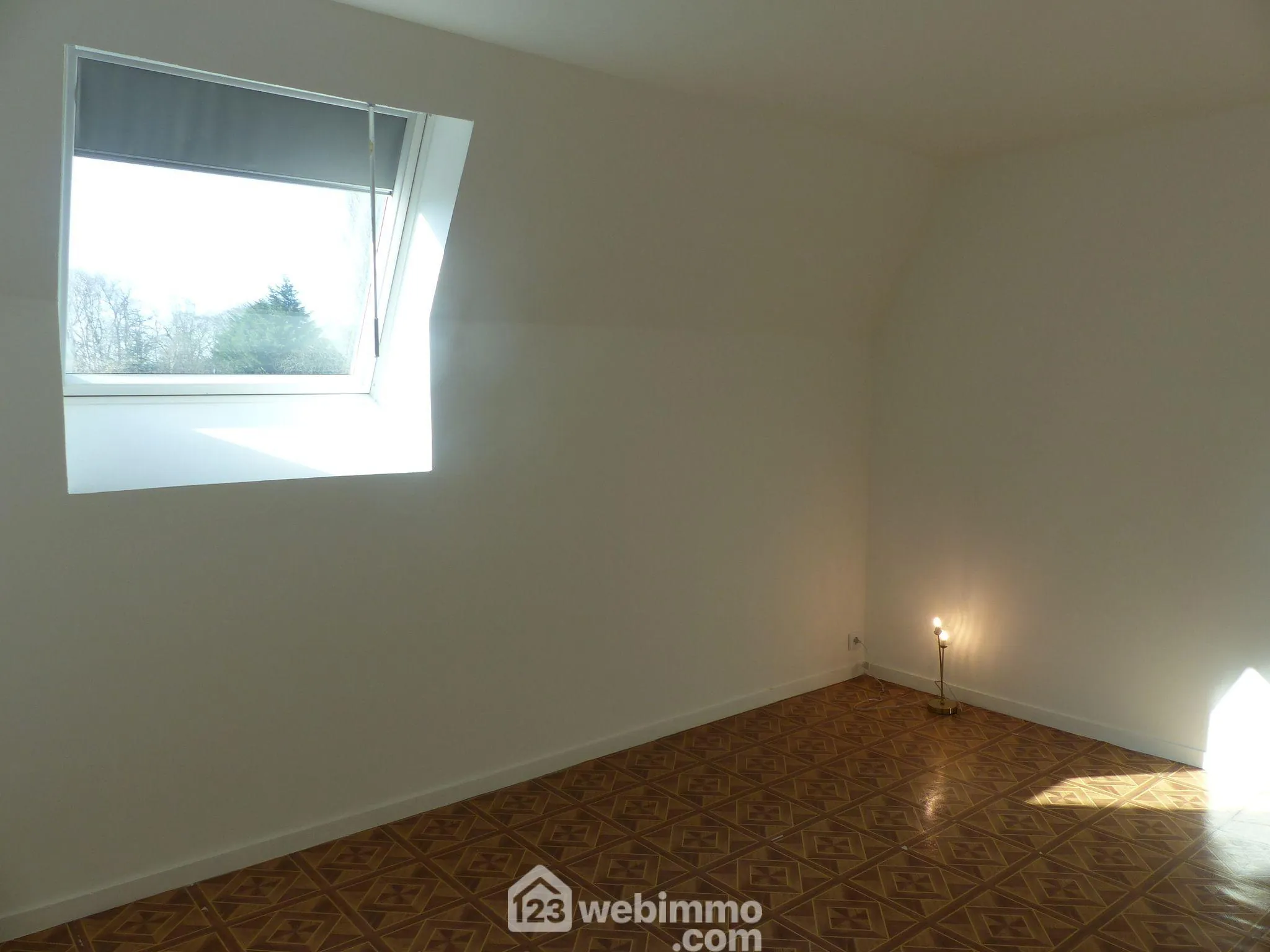 Maison 94 m² à vendre à Isneauville avec jardin, garage et terrasse 