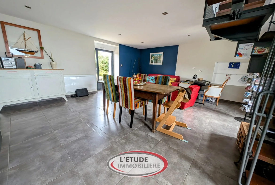 Charmante maison rénovée de 87 m² à Château-Thébaud avec garage et atelier 