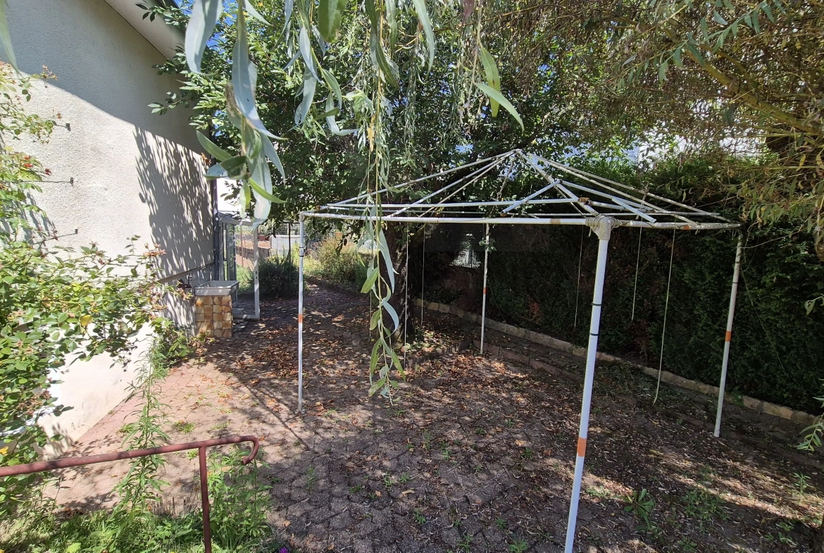Maison individuelle à vendre proche des commerces à Gueugnon 