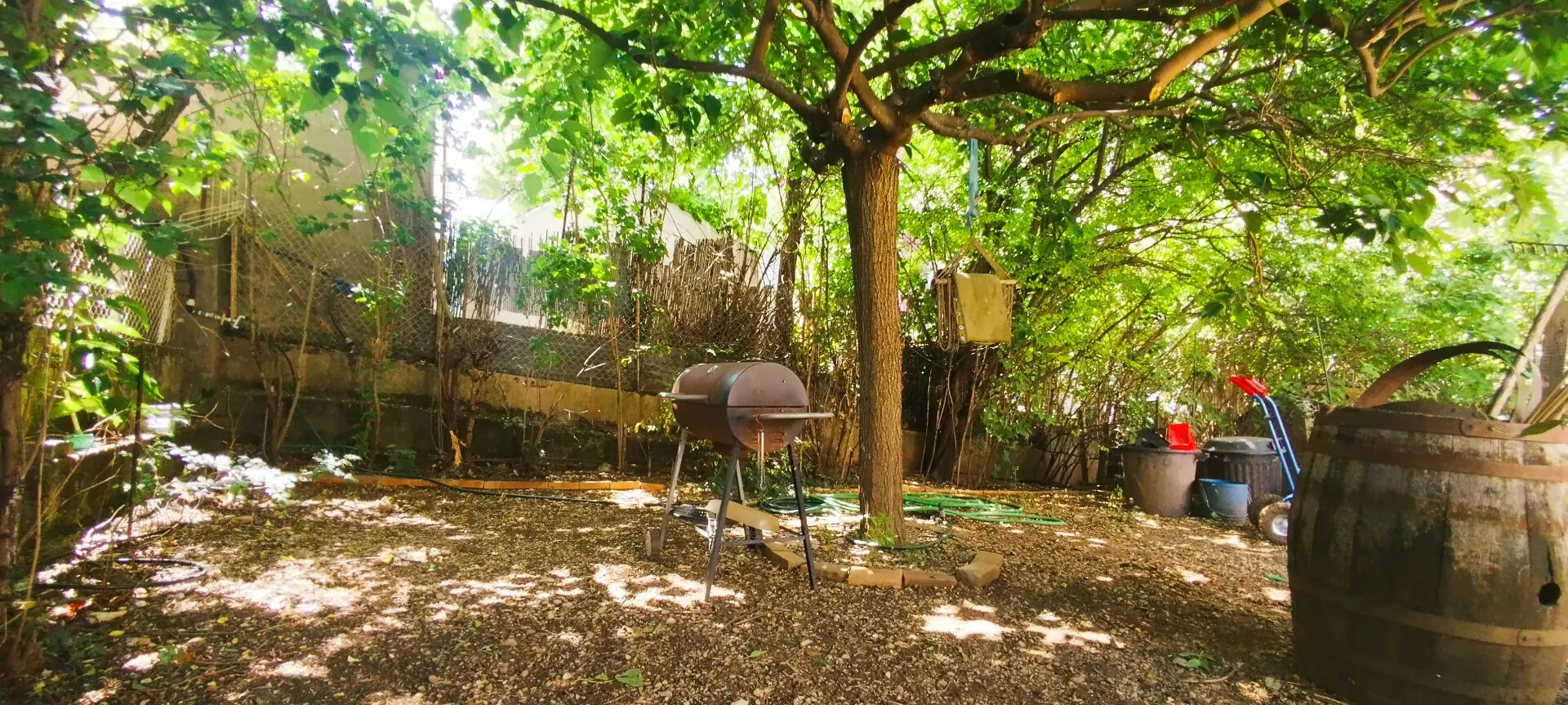 Bel appartement de 95 m² avec terrasse et jardin à Laragne Monteglin 
