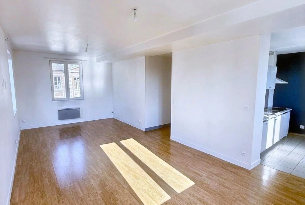 Appartement F2 de 52 m² à Louviers, idéal pour investissement ou première acquisition 