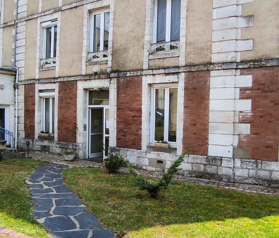Appartement F2 de 52 m² à Louviers, idéal pour investissement ou première acquisition 