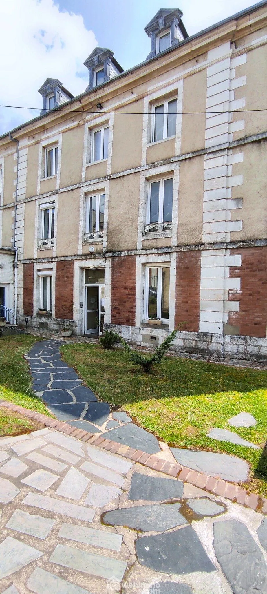 Appartement F2 de 52 m² à Louviers, idéal pour investissement ou première acquisition 