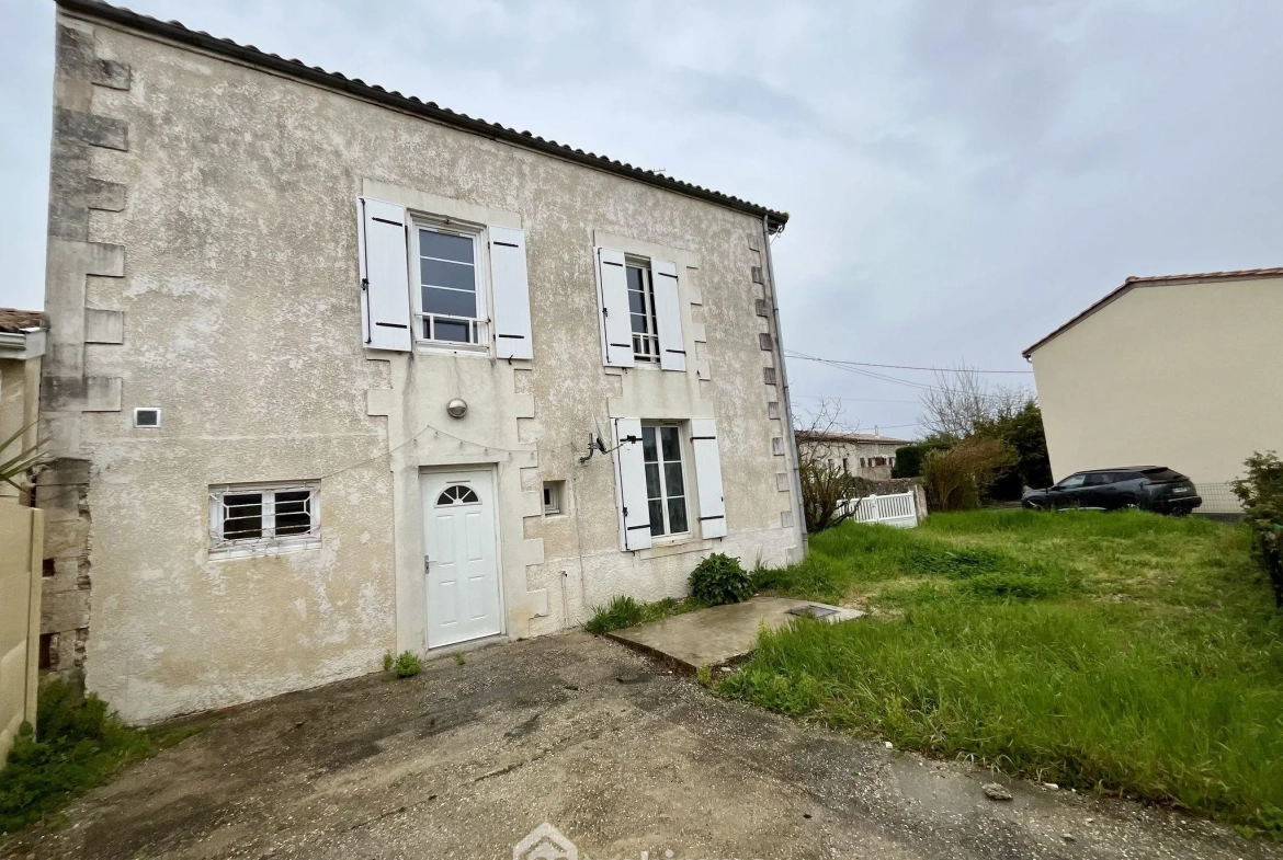 Maison à vendre de 116m² à Listrac-Médoc, idéal investissement ou résidence principale 