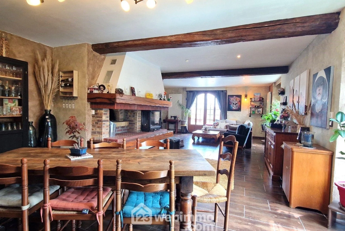 Longère de 236 m² à Dercy avec garage et potentiel d’aménagement 