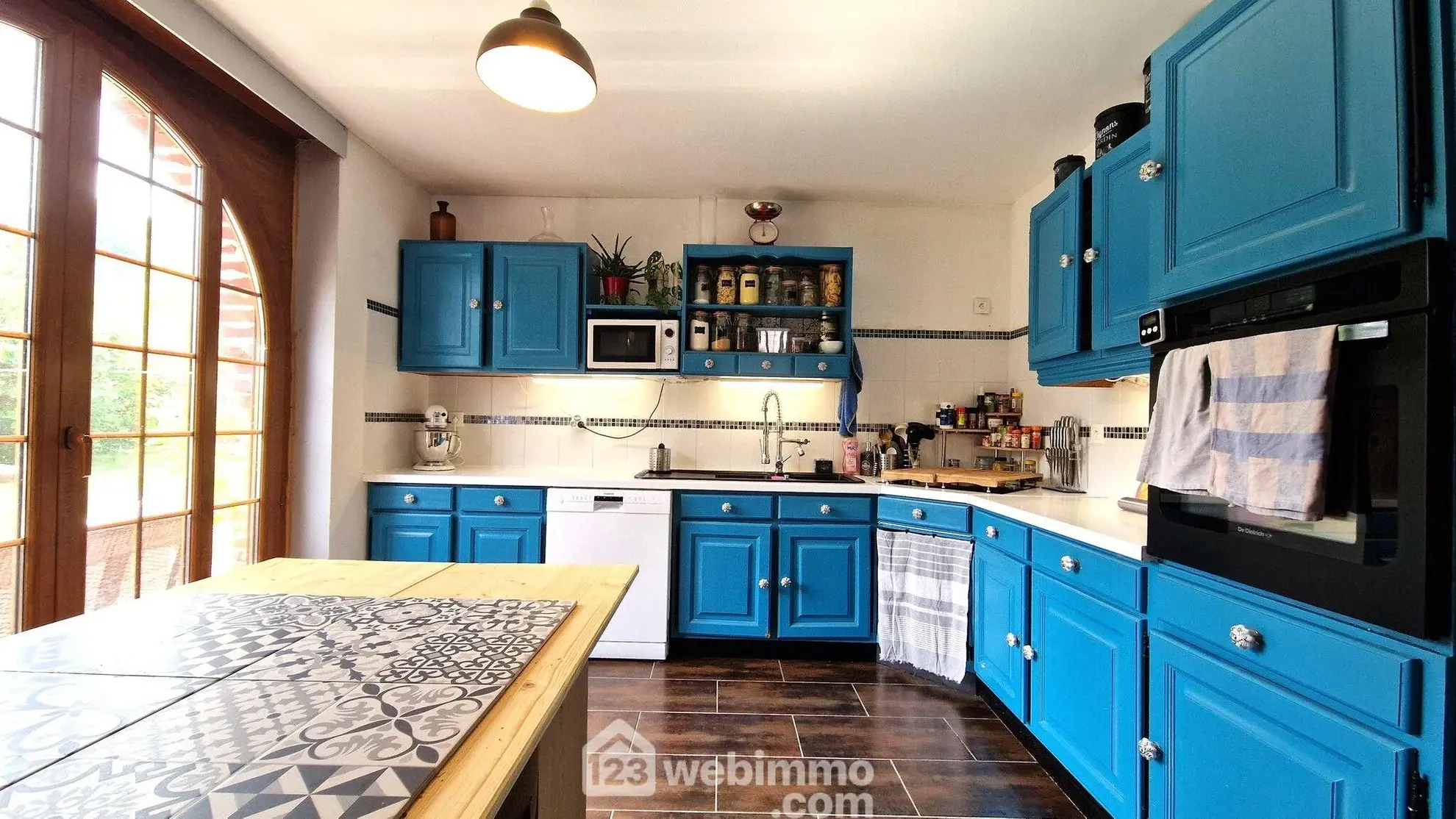 Longère de 236 m² à Dercy avec garage et potentiel d’aménagement 