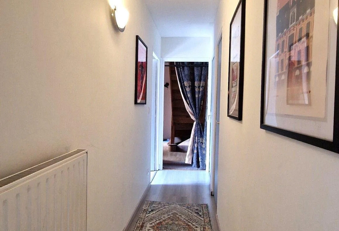 Longère de 236 m² à Dercy avec garage et potentiel d’aménagement 
