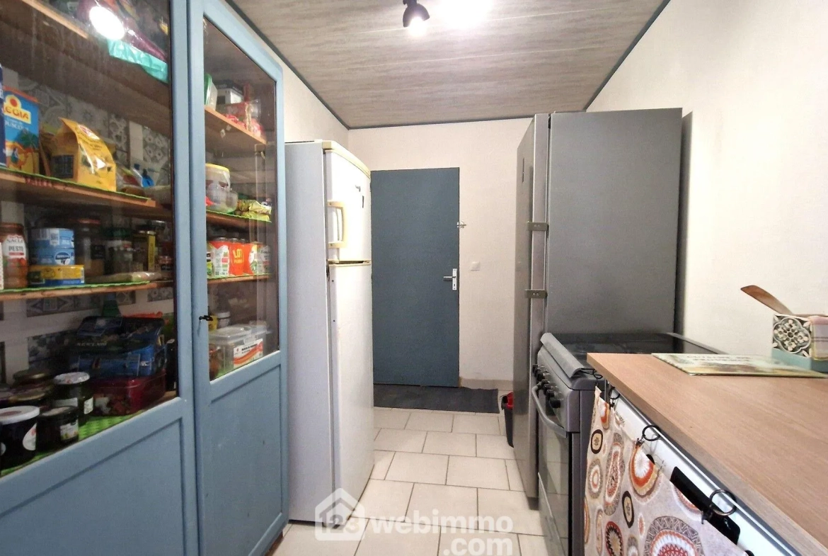 Longère de 236 m² à Dercy avec garage et potentiel d’aménagement 