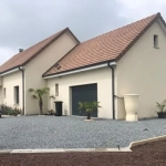 Maison écologique à Mareau avec 4 chambres, grande pièce de vie et jardin