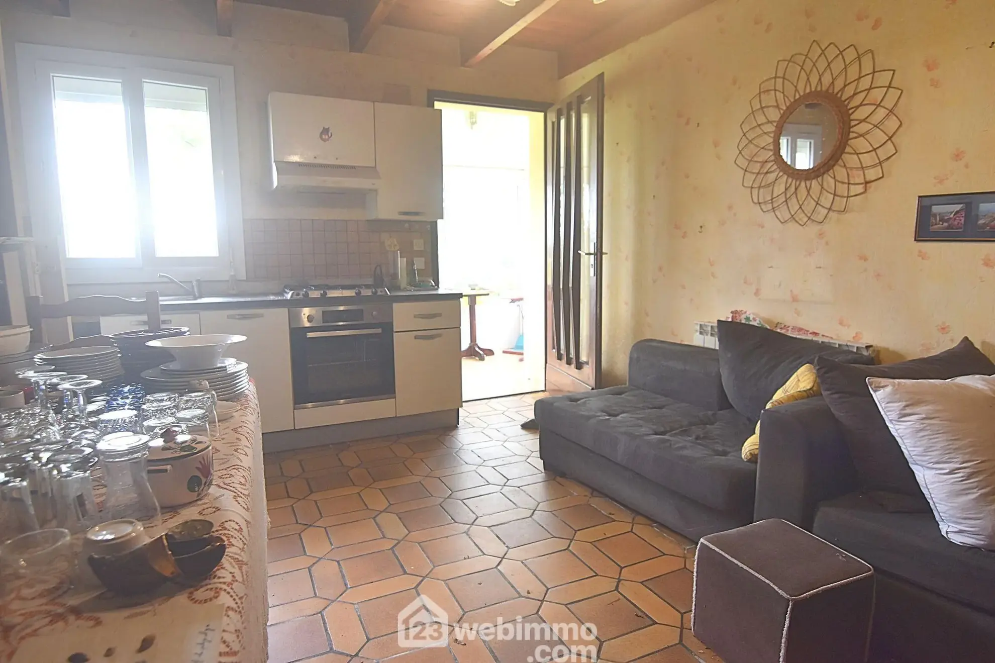 A vendre ensemble de deux maisons à Guerlesquin sur 12 000 m² avec potentiel locatif 