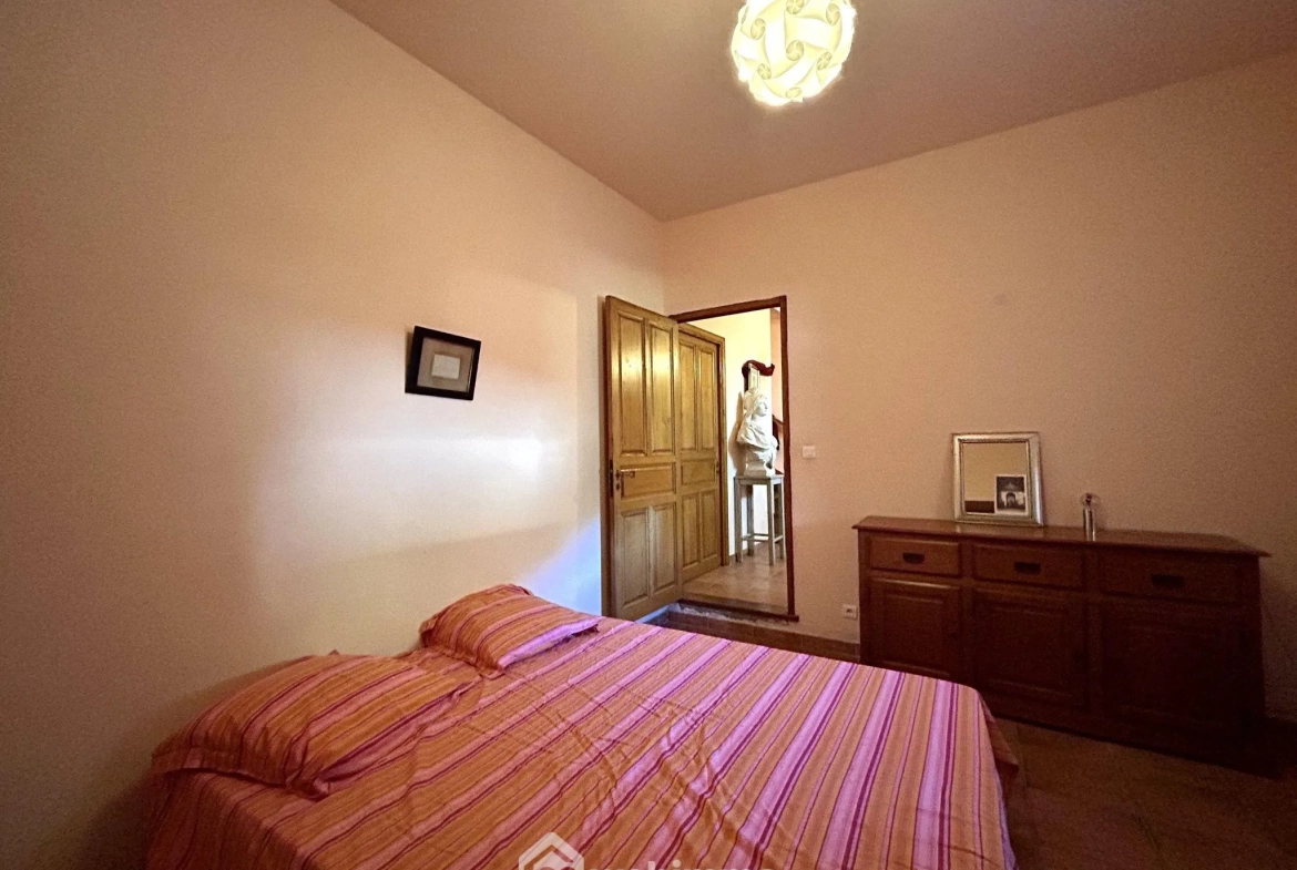 Charmante maison en pierre sèche de 140 m² à Giocatojo, Corse, avec jardin et terrasse 