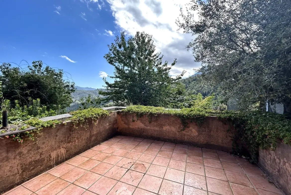 Charmante maison en pierre sèche de 140 m² à Giocatojo, Corse, avec jardin et terrasse 
