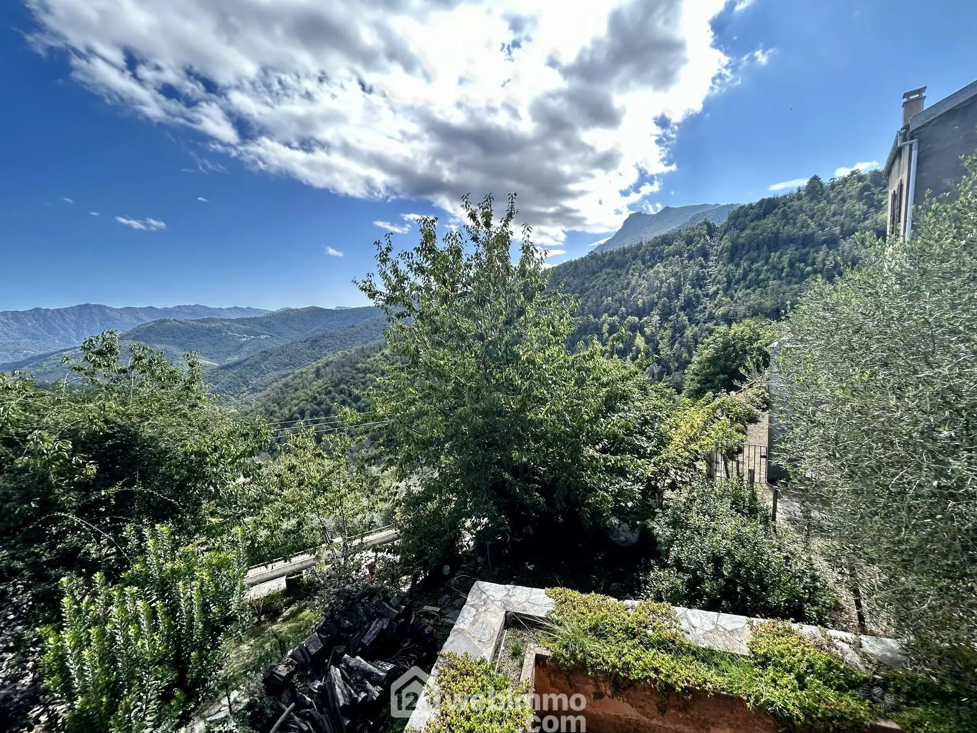 Charmante maison en pierre sèche de 140 m² à Giocatojo, Corse, avec jardin et terrasse 