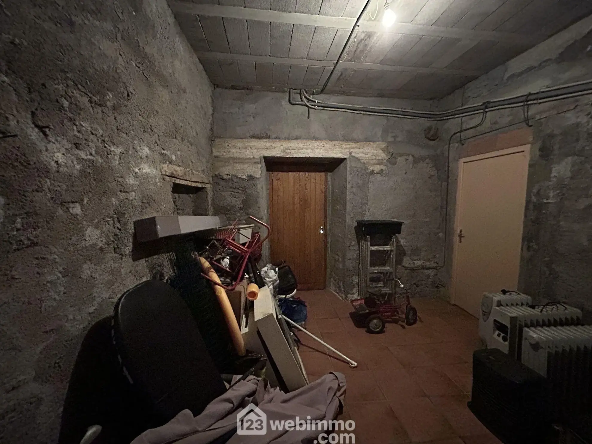 Charmante maison en pierre sèche de 140 m² à Giocatojo, Corse, avec jardin et terrasse 
