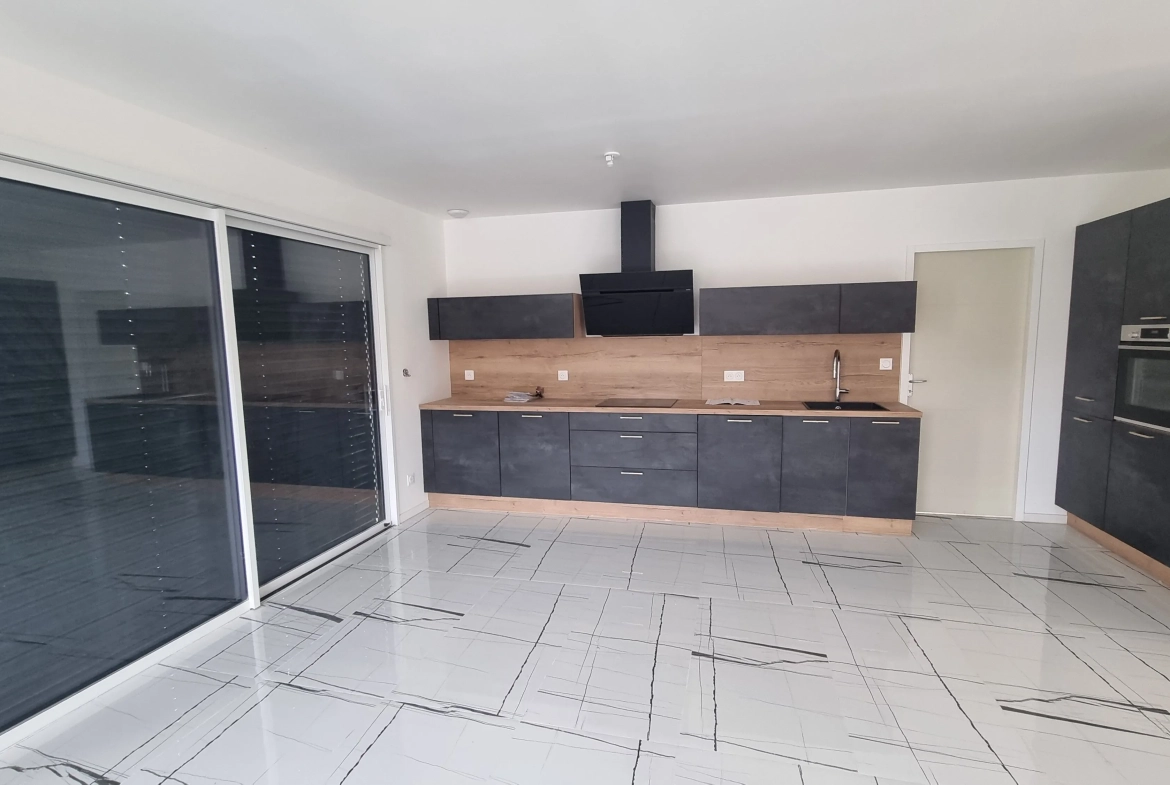Maison neuve de plain-pied à vendre à Roanne en bord de Loire - 102,48 m² 