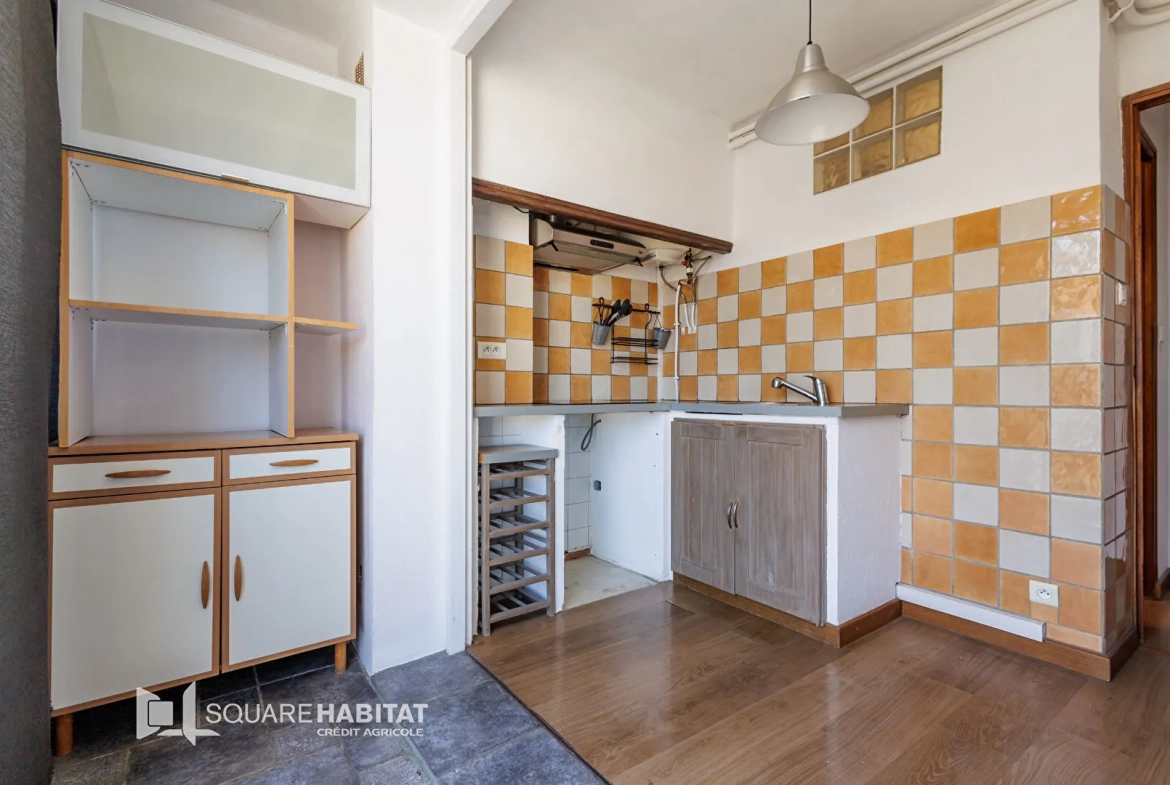 Appartement 2 pièces à Cavaillon avec balcon, cave et chauffage collectif 
