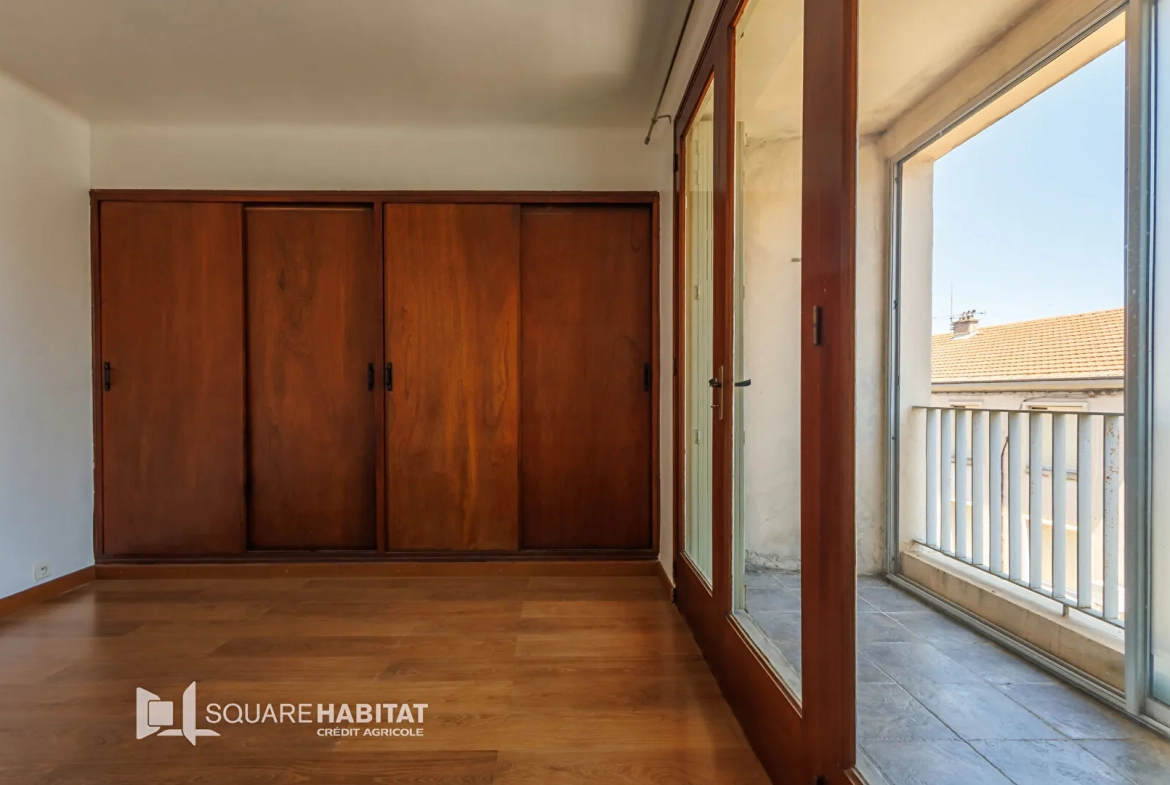 Appartement 2 pièces à Cavaillon avec balcon, cave et chauffage collectif 