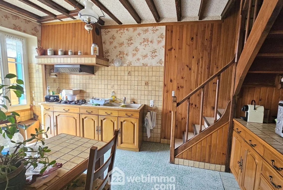Charmante maison en pierre de 100 m² avec terrain à Milly-la-Forêt 