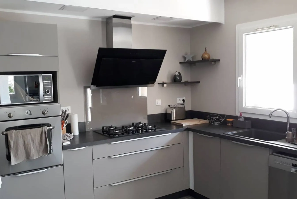 Projet de maison neuve à Camon avec 3 chambres, conforme RE 2020 