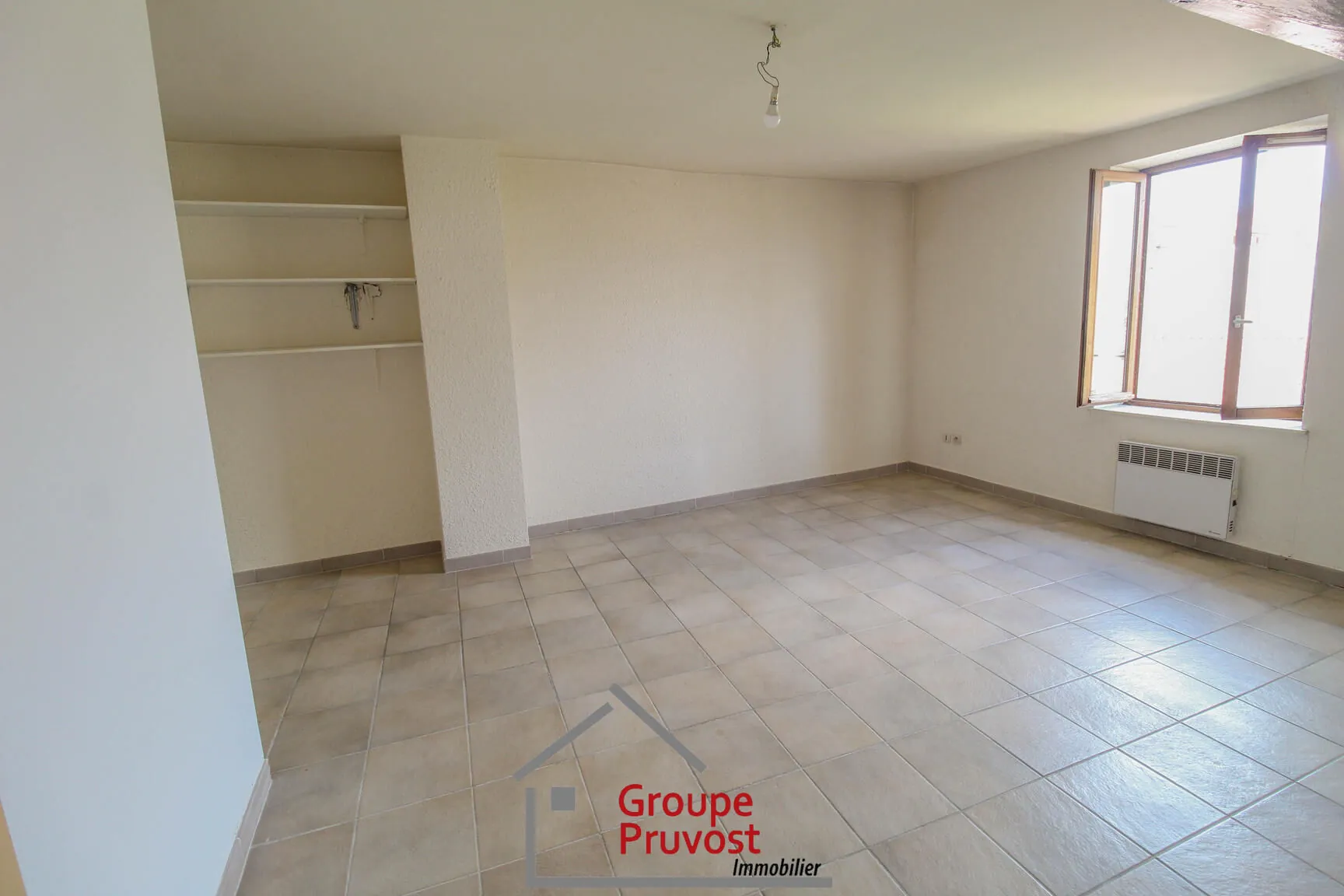 Appartement clair de 87 m² en vente à Villefranche-sur-Saône, centre-ville 