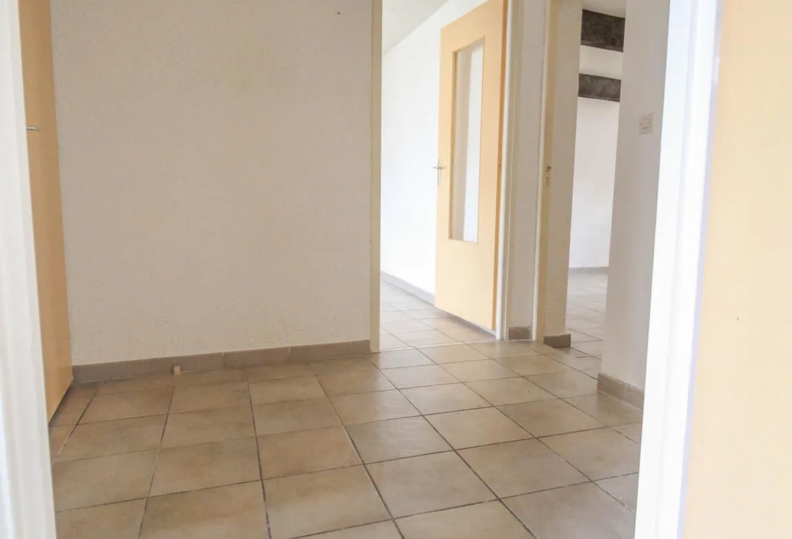 Appartement clair de 87 m² en vente à Villefranche-sur-Saône, centre-ville 