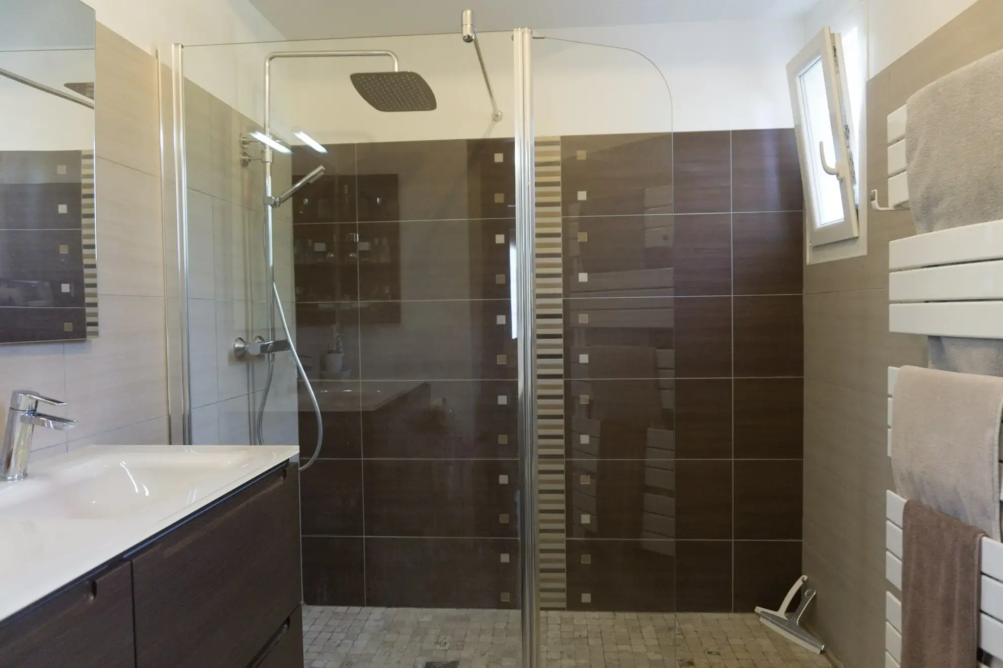 Maison neuve certifiée RE 2020 à Breaute avec 4 pièces et terrain privé 