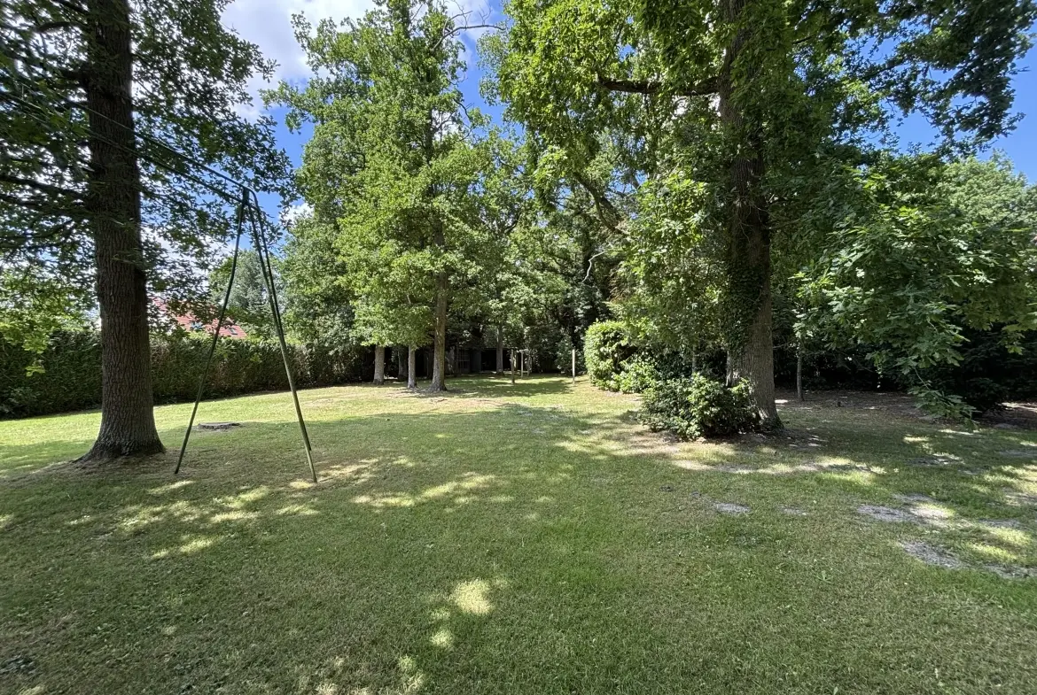 Terrain constructible de 329 m² à Rambouillet, idéal pour projet résidentiel écologique 