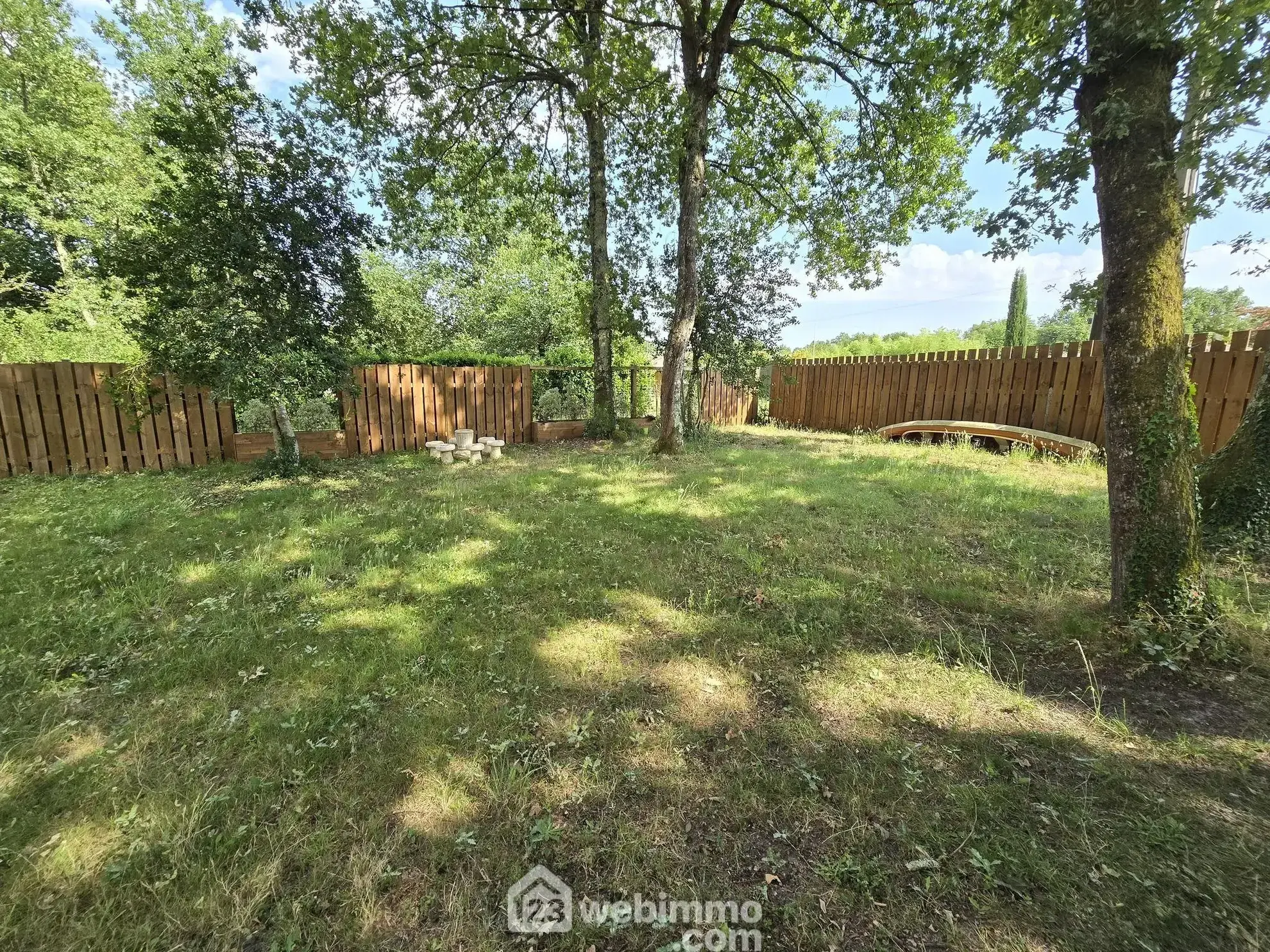 Terrain à bâtir de 956 m² à Arsac, idéal pour votre maison 