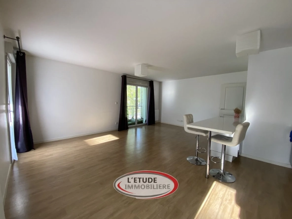Appartement T3 avec balcons et parking à Nantes Nord