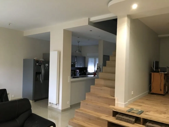Maison neuve 4 chambres à Toulenne, secteur calme et convivial