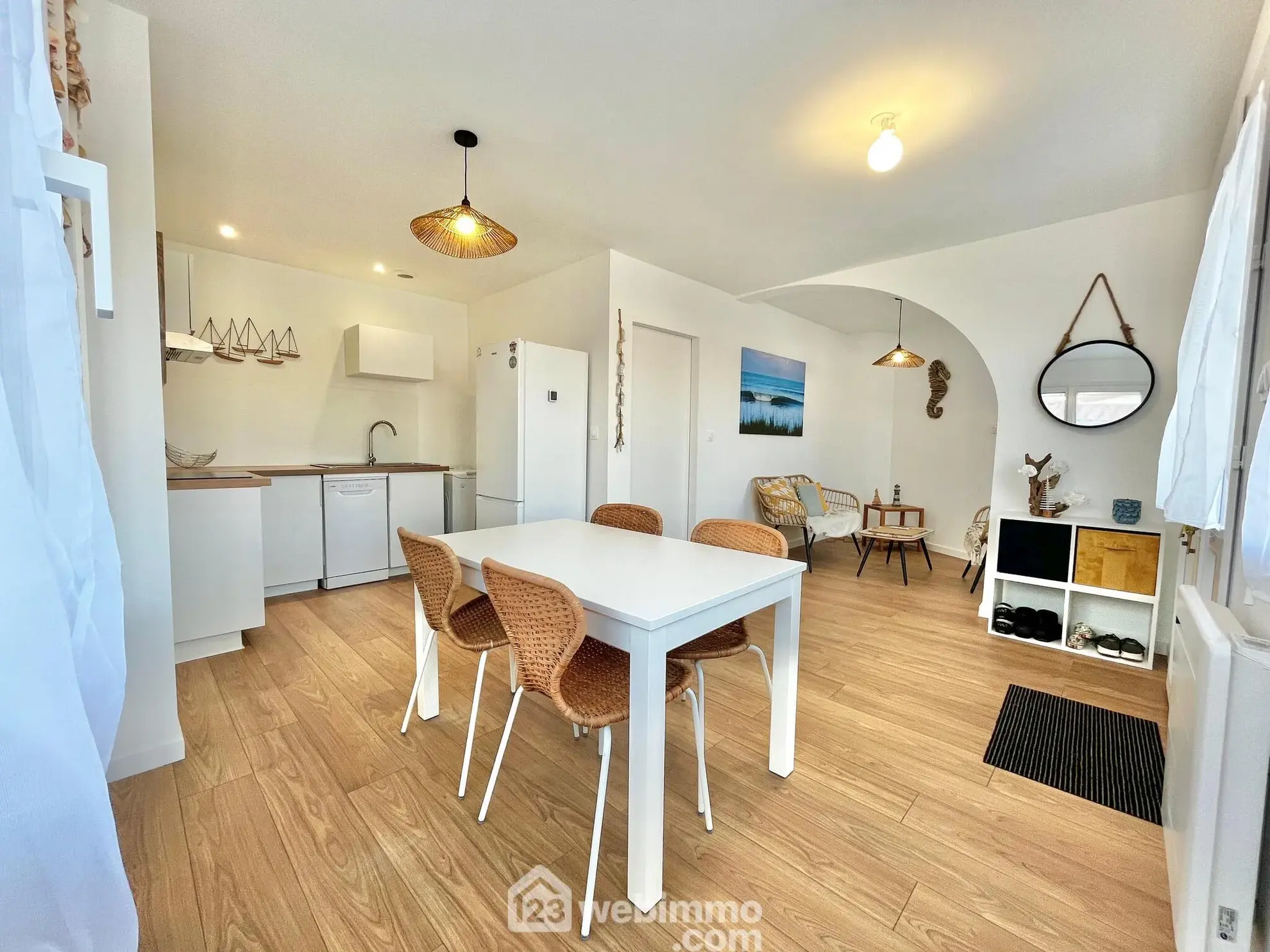 Appartement 2 pièces rénové à Longeville-sur-Mer avec cave, terrasse et parking 