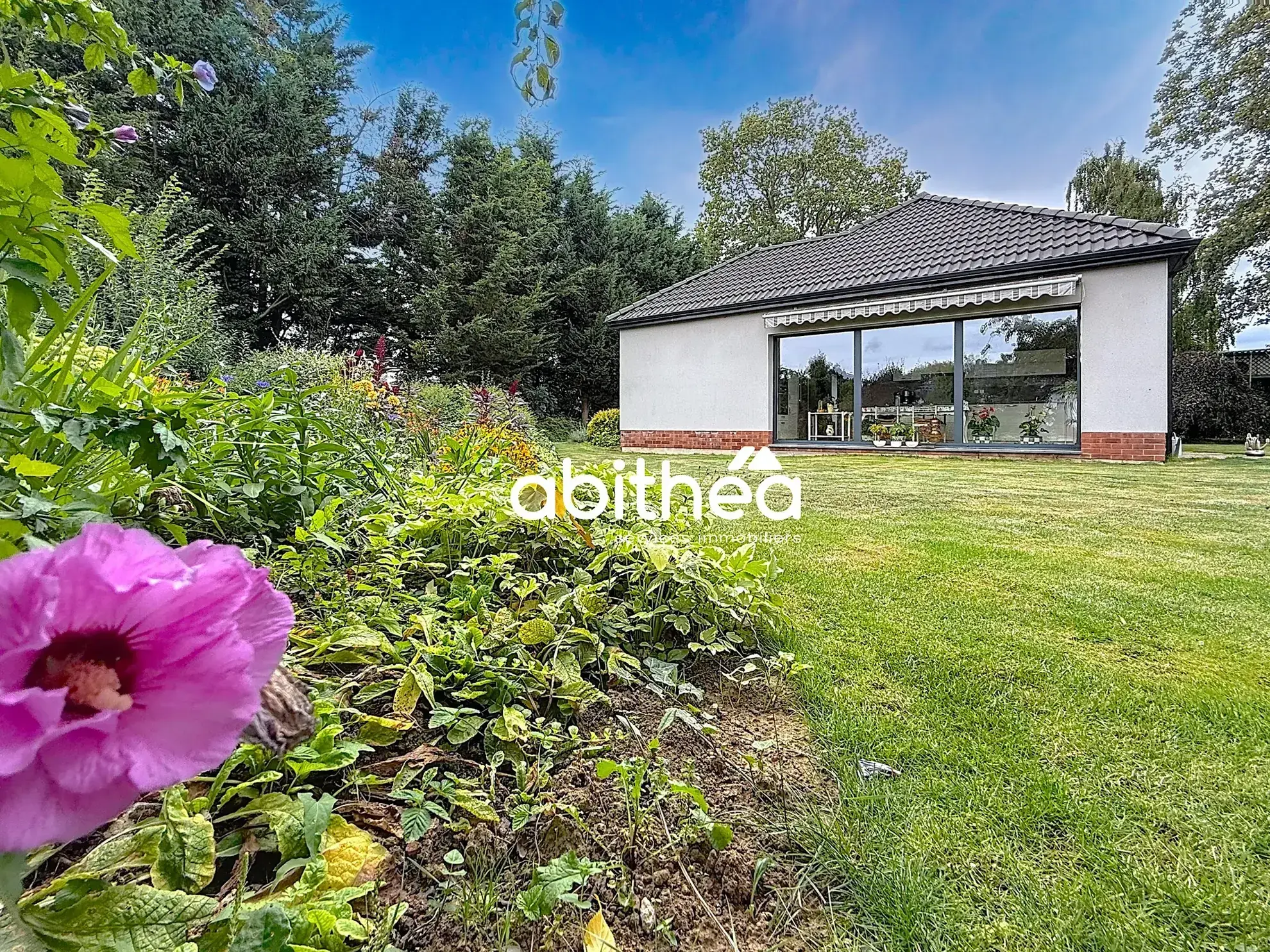 Maison individuelle moderne avec jardin et dépendance à Goeulzin 