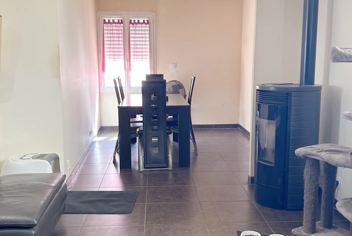 Appartement T3 à vendre à Niort avec terrasse, parking et proche commodités 