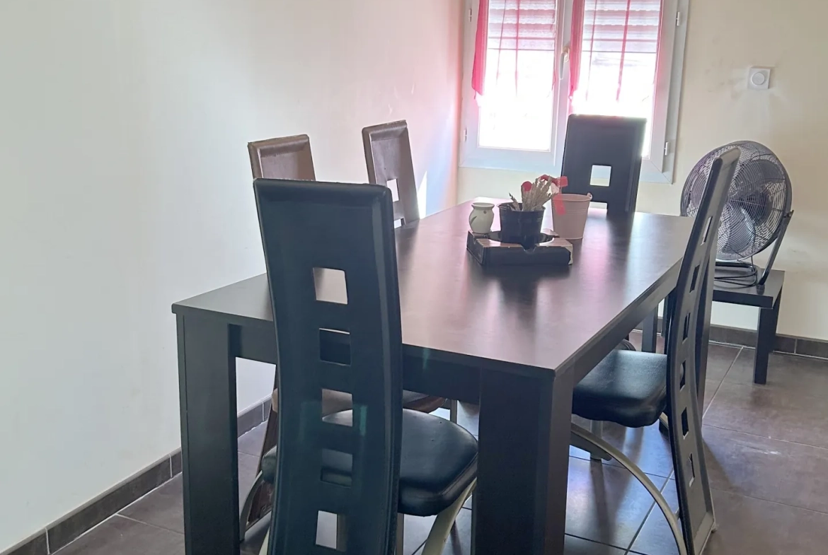 Appartement T3 à vendre à Niort avec terrasse, parking et proche commodités 