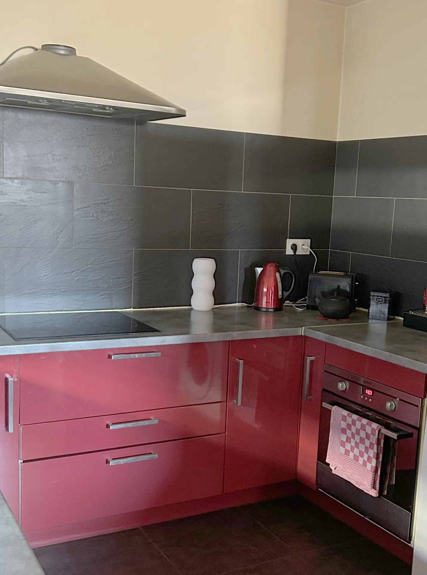 Appartement T3 à vendre à Niort avec terrasse, parking et proche commodités 