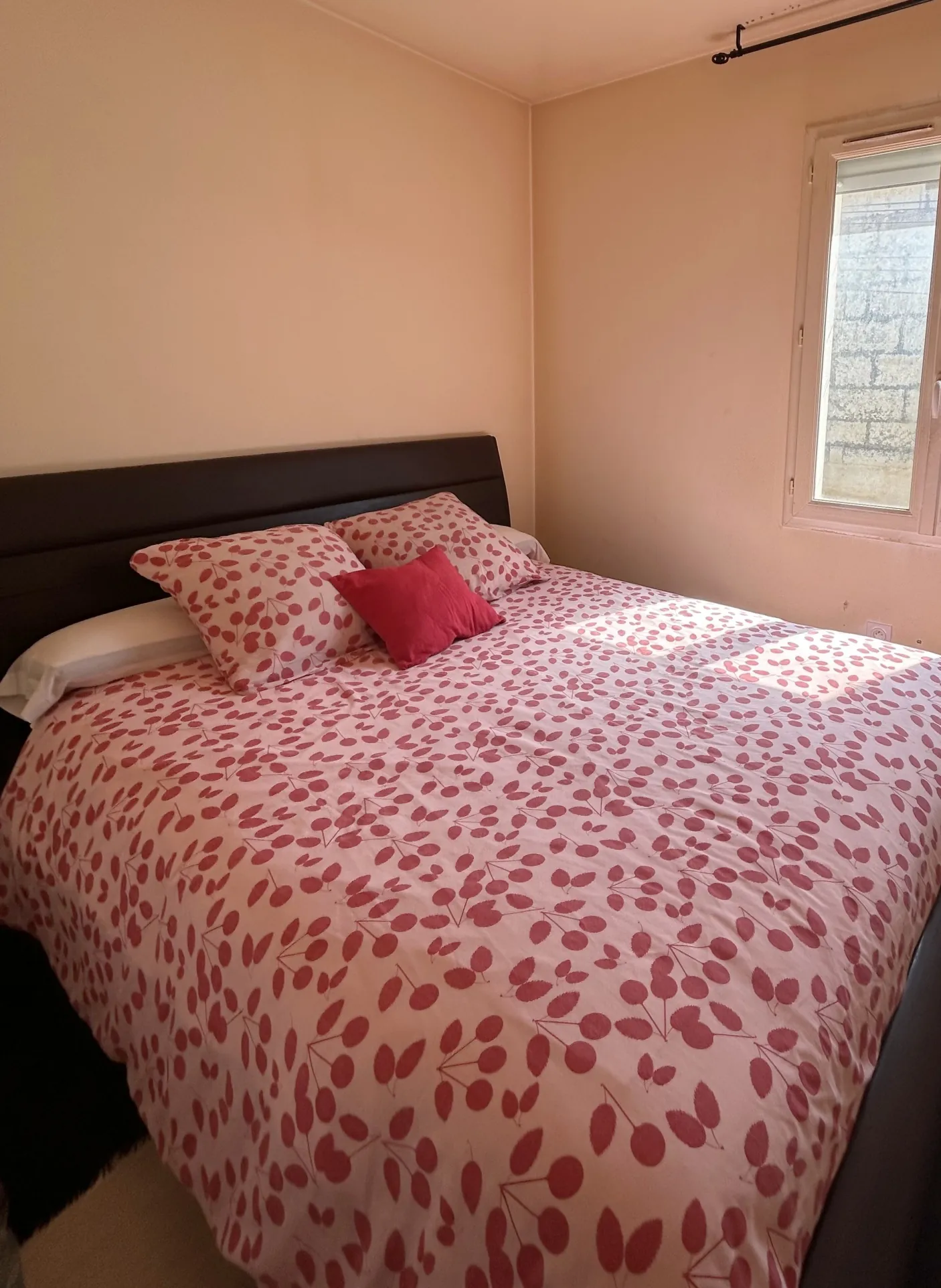 Appartement T3 à vendre à Niort avec terrasse, parking et proche commodités 