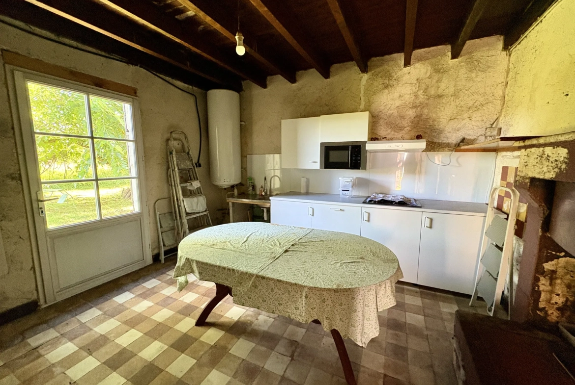 Charmante maison en pierre avec dépendance à Aillas, proche La Réole 