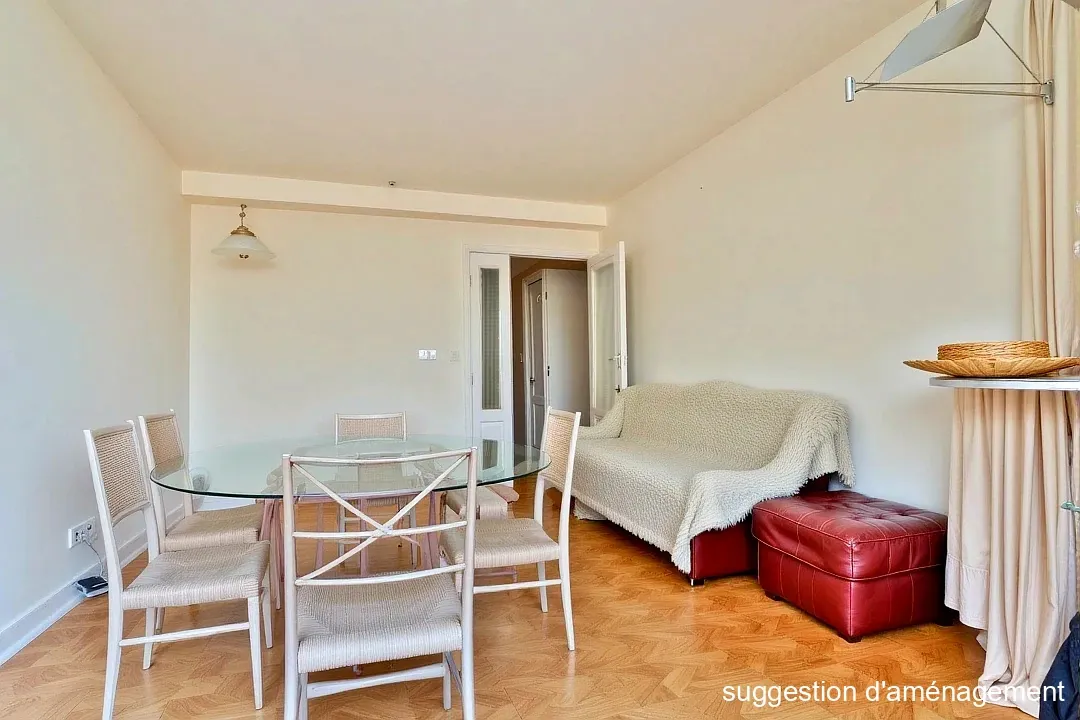 Appartement T3 de 68 m² avec parking sécurisé à Marseille 13004 