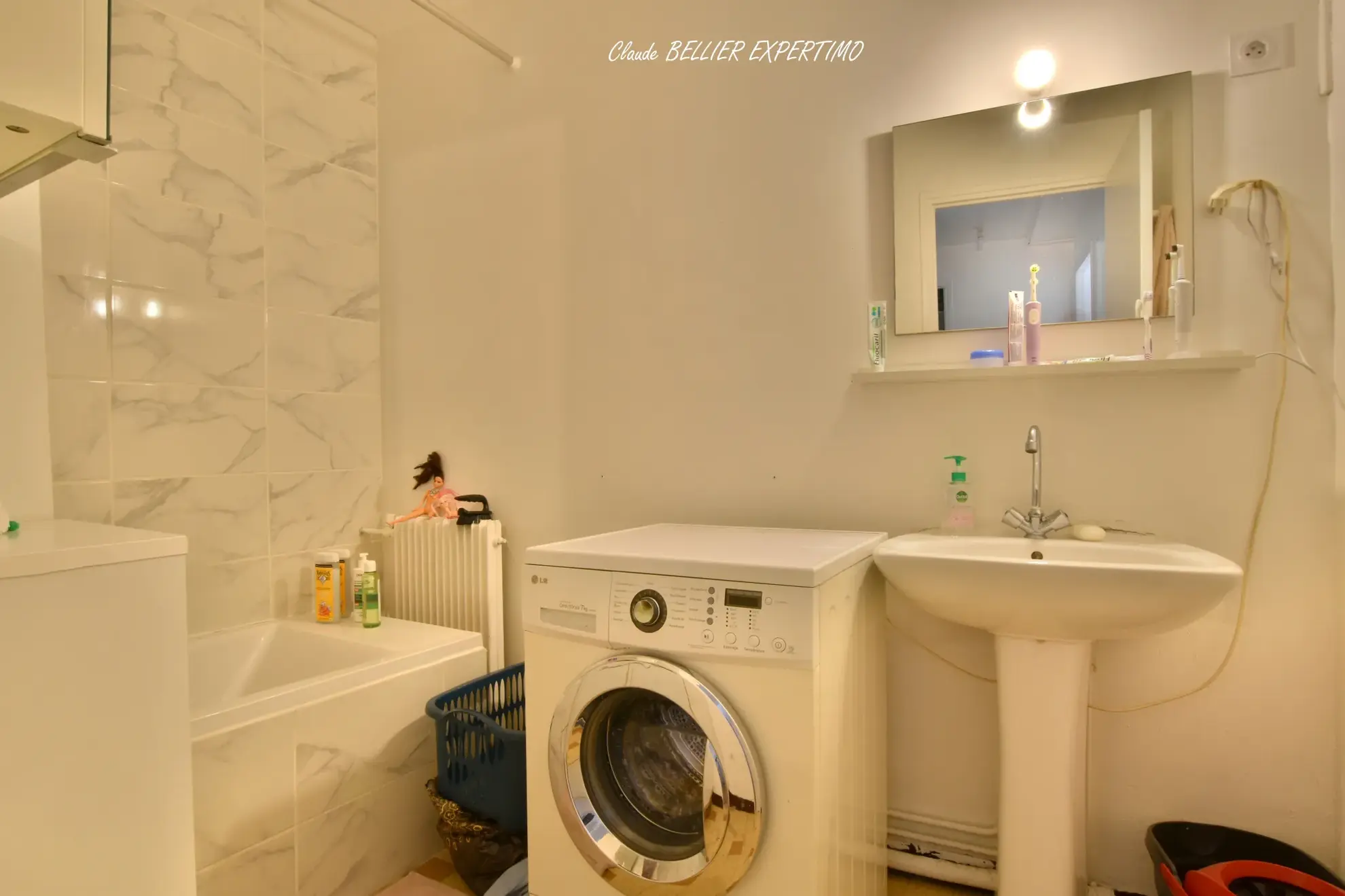Appartement T3 de 68 m² avec parking sécurisé à Marseille 13004 